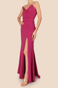 Vestido crepe strapless magenta