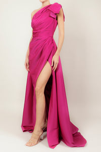 Vestido un hombro magenta