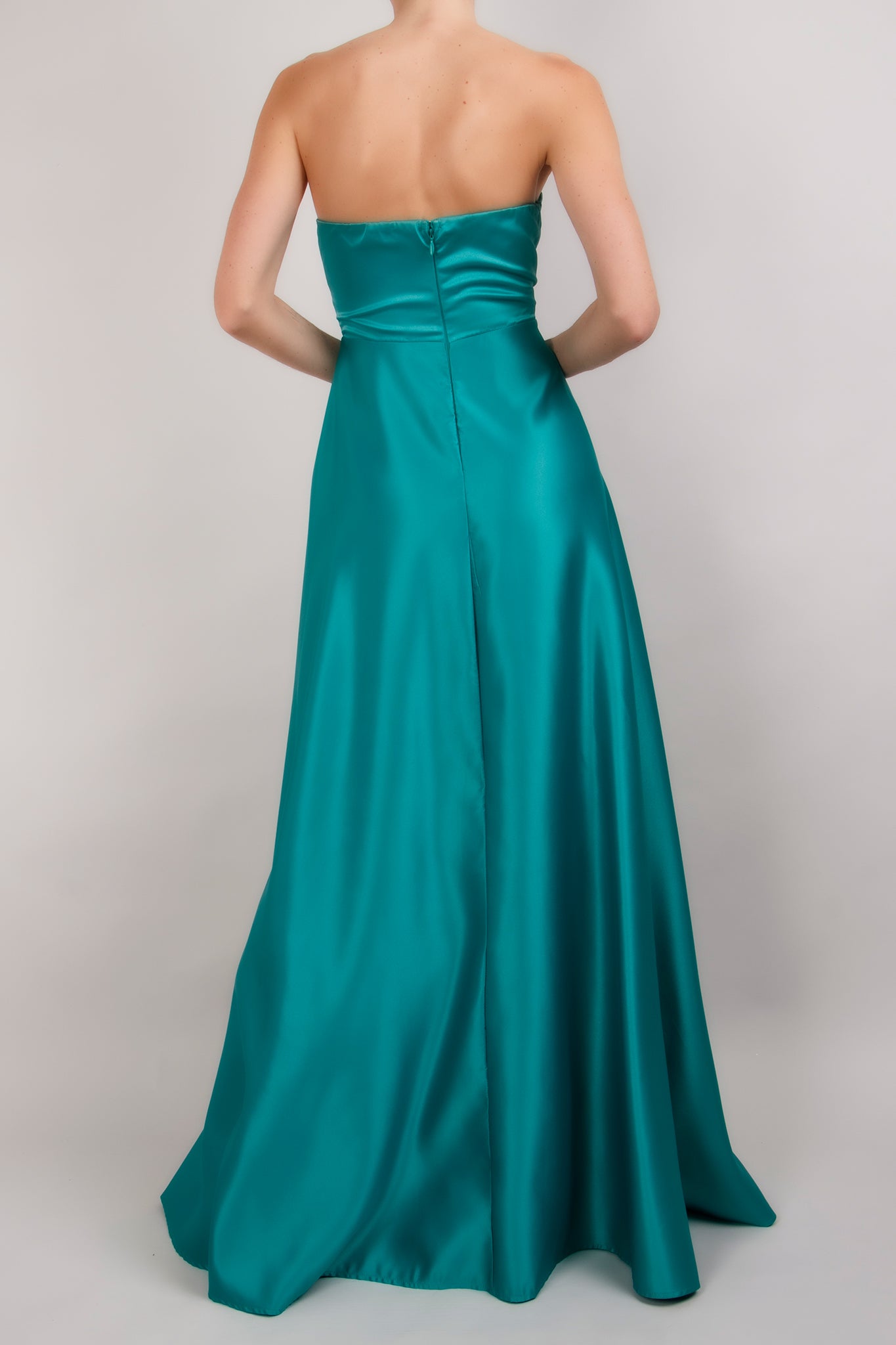 Vestido strapless satin corte A verde