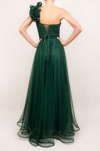 Vestido un hombro con ruffle tul verde