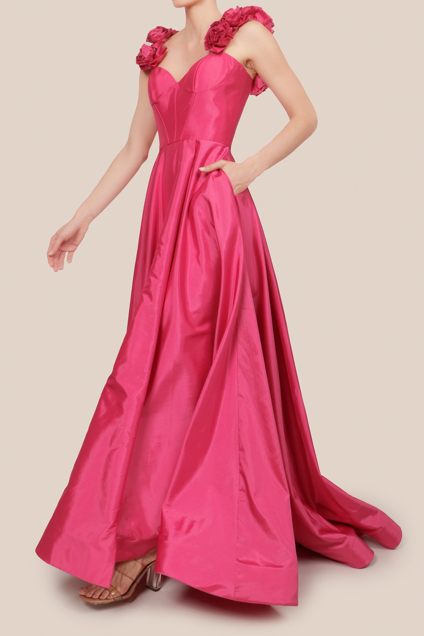 Vestido tafeta tirantes corte A flor rosa