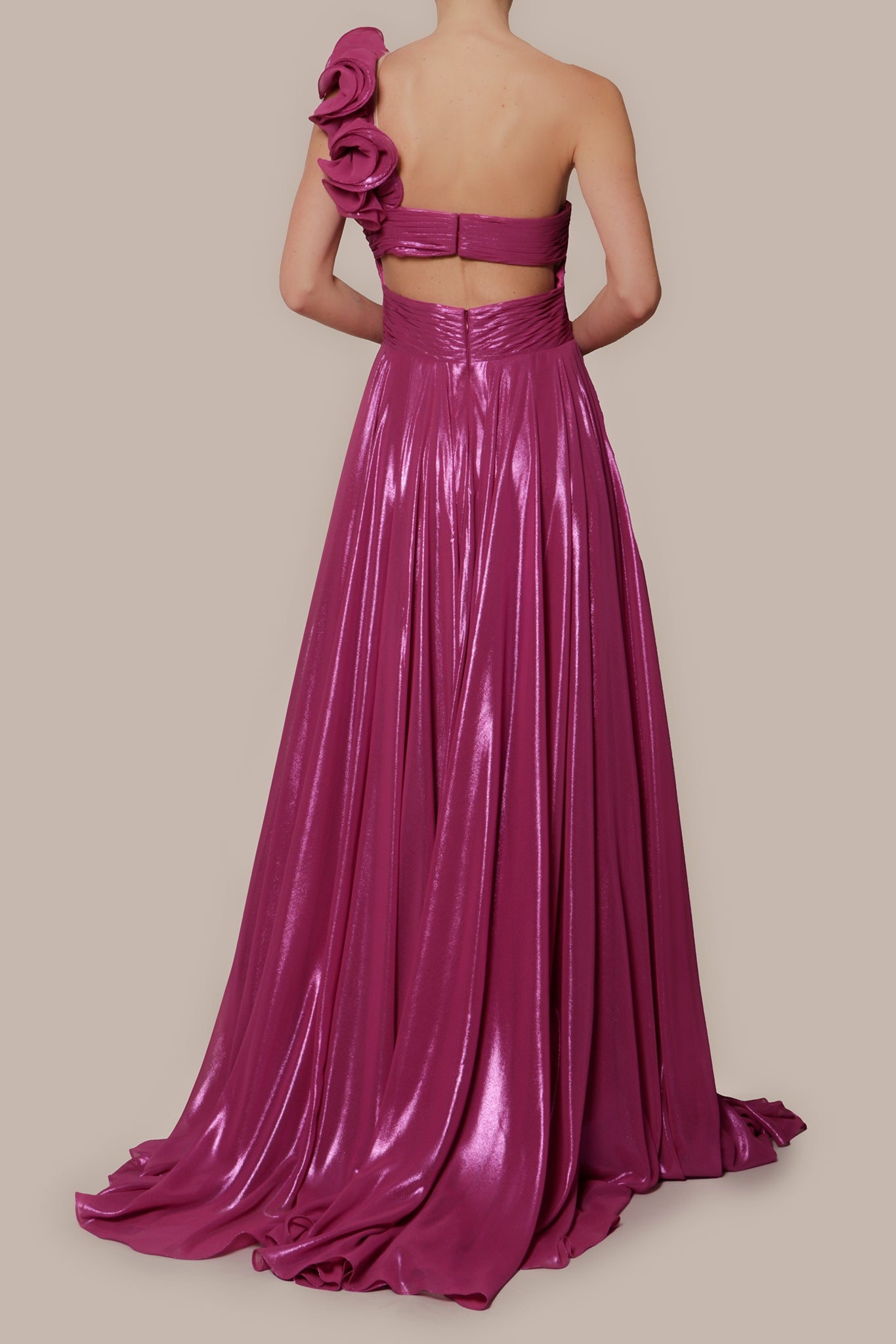 Vestido un hombro abertura en pierna fucsia